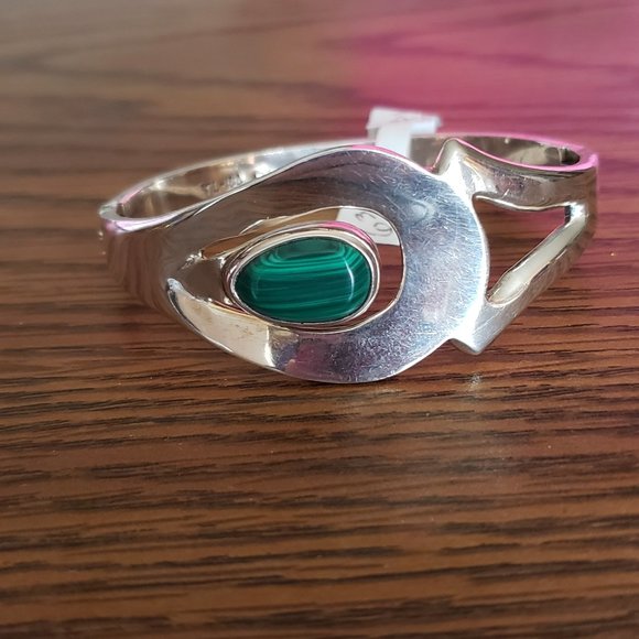 Sterling silver and malachite bracelet